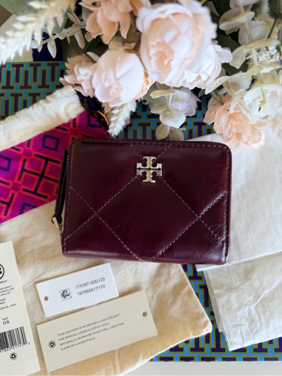 Tory Burch Handbags - TORY BURCH Kira Diamond Quilt Small Zip Around Wallet BNWT